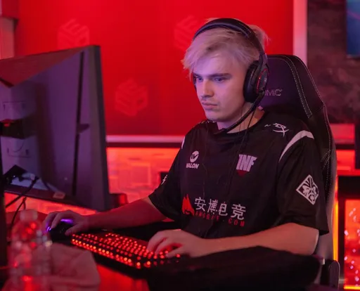 Skiter высказался о силе Razor в патче 7.32d для Dota 2