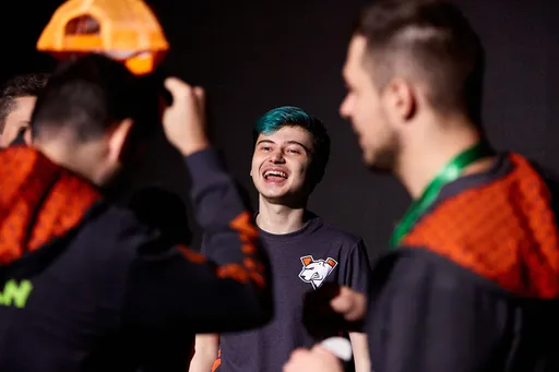 Outsiders победила Royal Never Give Up на PGL Arlington Major 2022