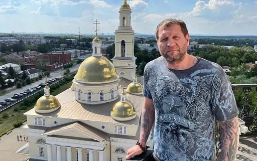 Александр Емельяненко протрезвел и озверел: вызвал Шлеменко на бой, затроллил Дацика и разнес Кудряшова