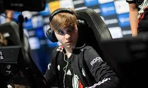 M0NESY о кике Boombl4 из NaVi: да так нужно было, наверное, я не знаю