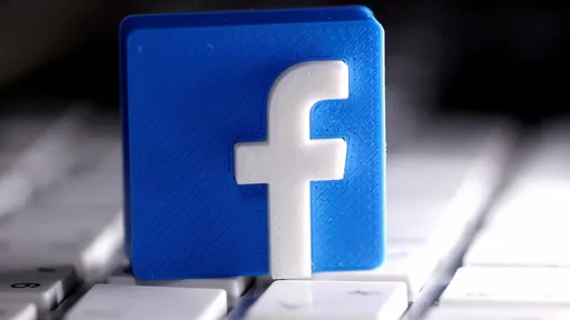 Алгоритм помог компании уволить 60 модераторов Facebook* — их выбрали случайным образом