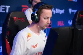 Heroic сразится с Astralis в гранд-финале Pinnacle Cup Championship 2022