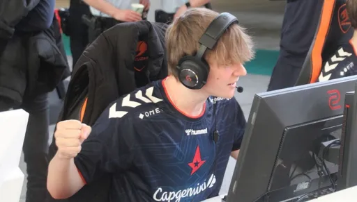 Игрок академии выступит за Astralis на BLAST Premier: Fall Showdown 2022