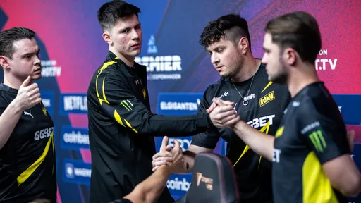 NaVi сразится с Liquid за выход в полуфинал плей-офф BLAST Premier: Fall Final 2022