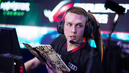 Gla1ve прокомментировал слухи о возвращении device в Astralis