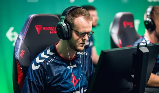 Astralis одержала первую победу на PGL Major Antwerp 2022 — IHC забрала лишь два раунда