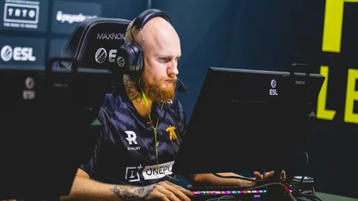 KRIMZ вернулся в состав Fnatic — он сыграет за команду в плей-офф EPL Season 15