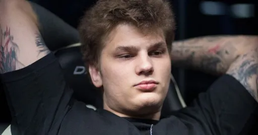 Iceberg рассказал, что его не считают профессиональным игроком в Dota 2