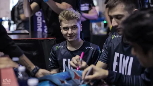 RAMZES666 прокомментирует финал The International 2022 вместе с Buster и Evelone
