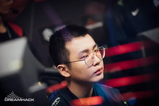 Vici Gaming разгромила и выбила nouns с отборочных Last Chance к TI11