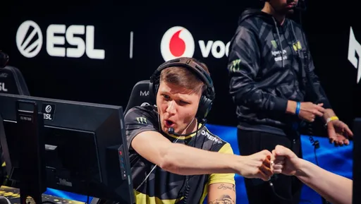 S1mple заколлил обе пистолетки в матче против Liquid