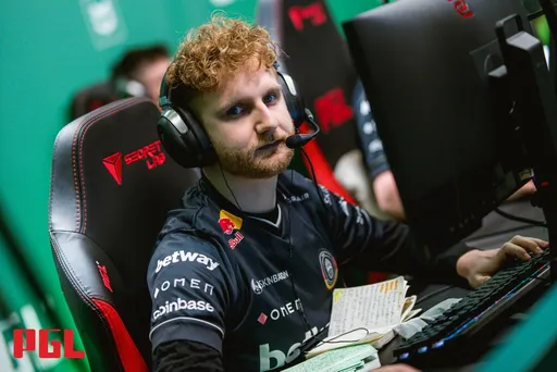BIG разгромила Grayhound Gaming на IEM Rio Major 2022