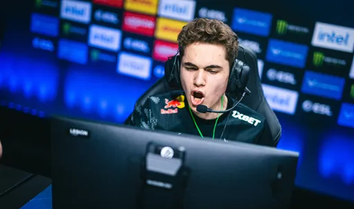 Patsi сделал 45 фрагов в матче против FaZe Clan на IEM Cologne 2022