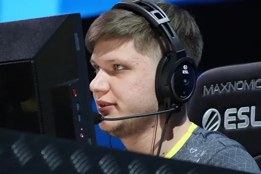 S1mple попросил бразильских фанатов не освистывать NaVi после матча с FURIA