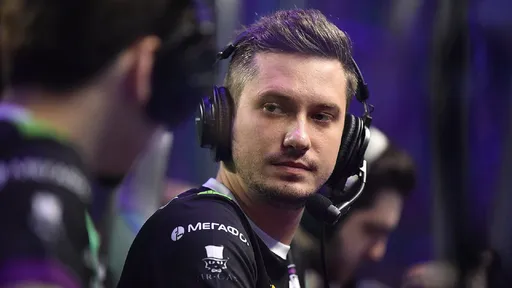 HellRaisers анонсировала состав с Daxak и Solo