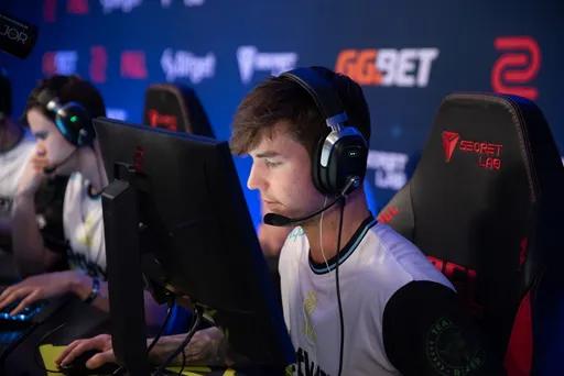 Device убрали из заявки Ninjas in Pyjamas на IEM Dallas 2022
