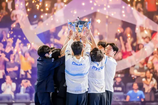 За финалом 2022 World Championship по LoL следили более 5 млн зрителей