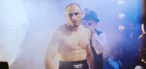 Суперзвезды поп-MMA в карде первого турнира нового промоушена Sarmat FC