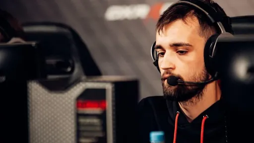 Fishman объяснил, почему он поставил паузу в конце матча с RNG