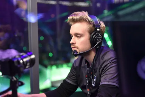 JerAx: Chaos Knight в данной мете чересчур поломан