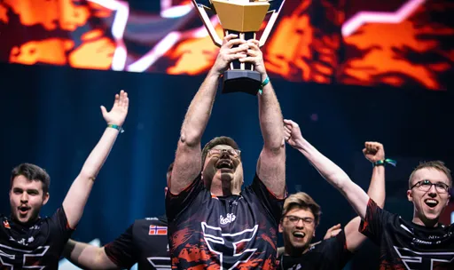 Team Spirit вернулась в топ-10 рейтинга лучших команд от HLTV