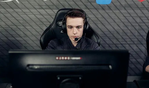 Gambit одолела Lilgun в группе B на Winline D2CL Season 9