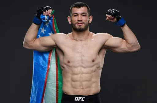Работал на стройке, воровал еду в Чехии, стал первым бойцом Мейвезера в MMA: кто такой Махмуд Мурадов?