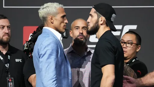 Как смотреть бой Махачев – Оливейра на UFC 280, где пройдет бесплатная трансляция