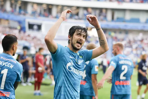 Азмун увеличил преимущество «Зенита». «Локо» проигрывает 2:0