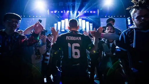 OG — FaZe Clan: прямая трансляция и коэффициенты на матч IEM Fall 2021 Europe