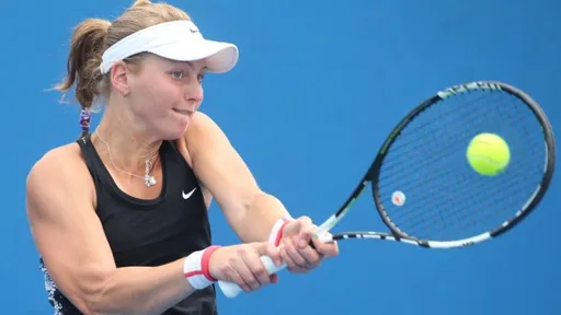 Самсонова пробилась в полуфинал турнира WTA в Берлине, где сыграет с Азаренко