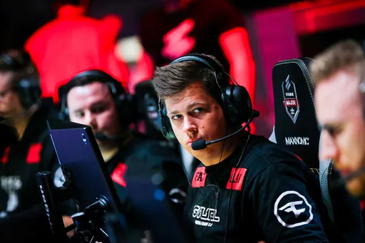 OG — FaZe Clan: прямая трансляция и коэффициенты на матч BLAST Premier Fall Groups 2021