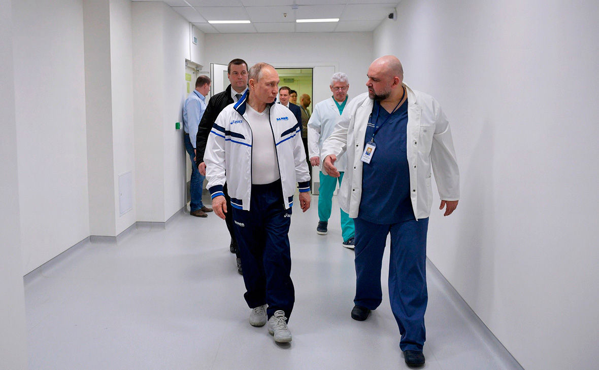 У главврача больницы в Коммунарке, контактировавшего с Путиным, обнаружен коронавирус