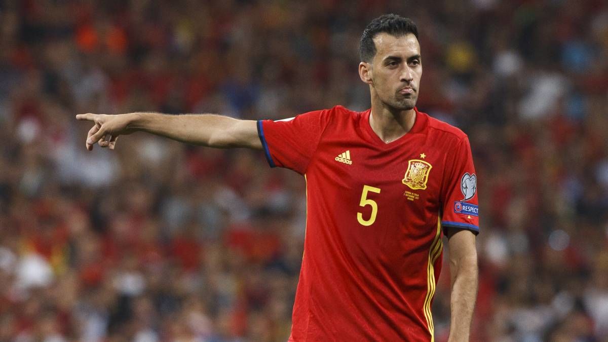 Бускетс занял четвертое место по числу матчей за сборную Испании