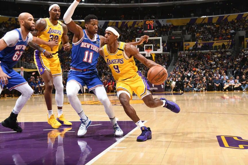 Нью-Йорк – Лос-Анджелес Лейкерс прогноз 24 ноября 2021: ставки и коэффициенты на матч НБА