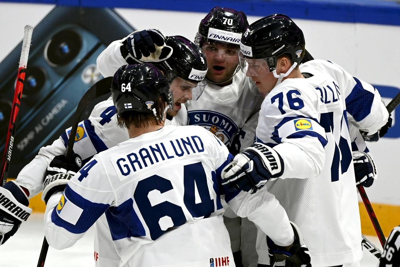 Финляндия — Швеция прогноз на матч 18 мая на ЧМ-2022 по хоккею: ставки и коэффициенты на игру