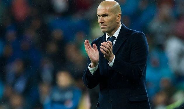 Первыми об уходе Зидана узнали игроки «Реала», которых тренер обзвонил заранее