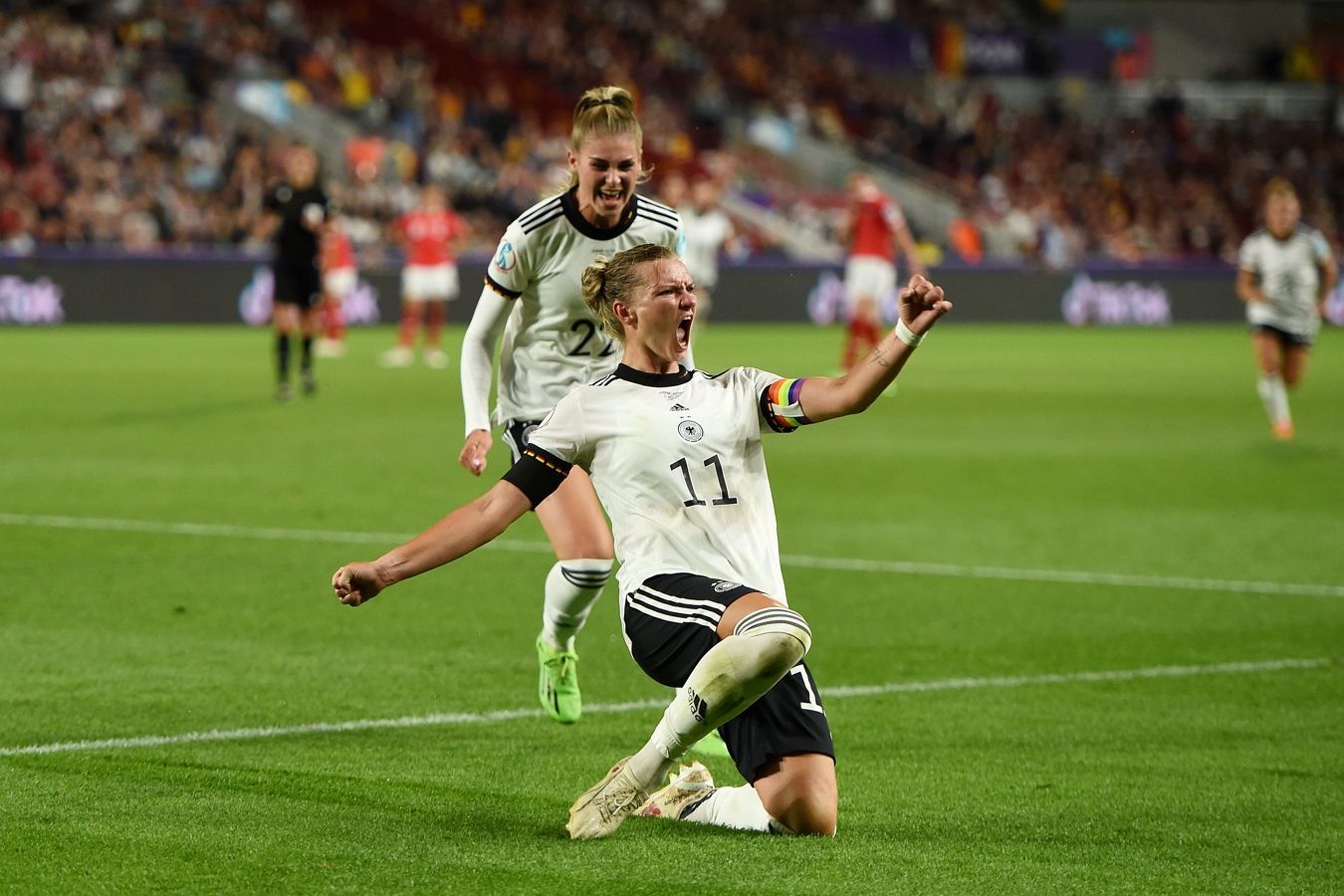 Англия (ж) — Германия (ж) прогноз 31 июля 2022: ставки и коэффициенты на матч Евро-2022