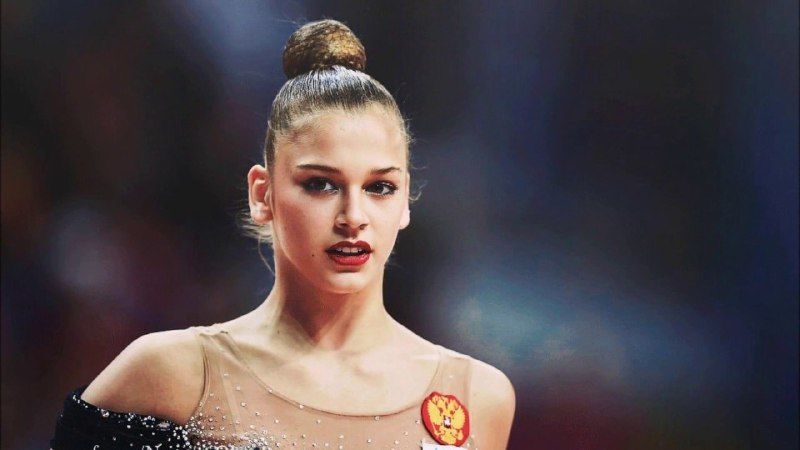 21-летняя чемпионка мира по художественной гимнастике Солдатова госпитализирована после попытки самоубийства