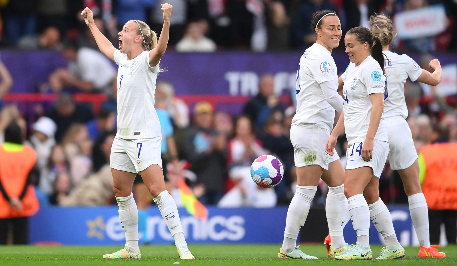 Женская сборная Англии установила новый рекорд чемпионатов Европы по голам в одном матче