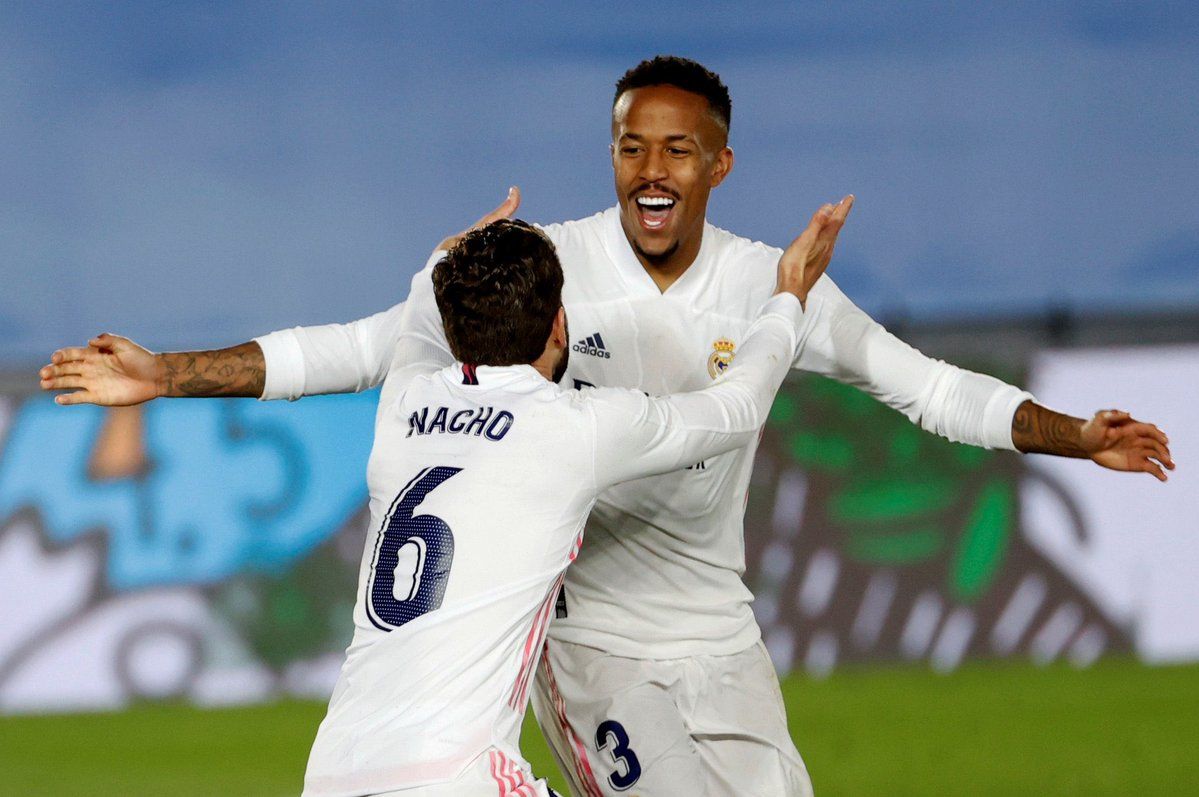 «Реал» − «Севилья»: ставки и коэффициенты на матч чемпионата Испании 9 мая
