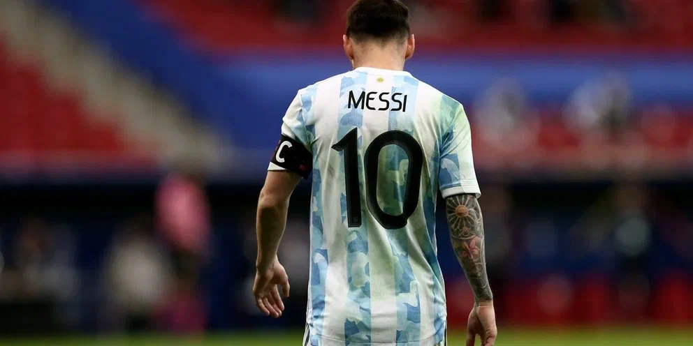 Капитан сборной Аргентины Лионель Месси проводит 1000-й матч в карьере