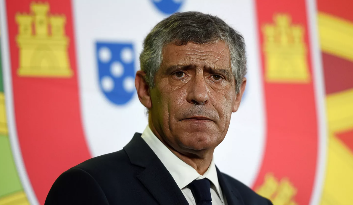 Сантуш покинул пост главного тренера сборной Португалии