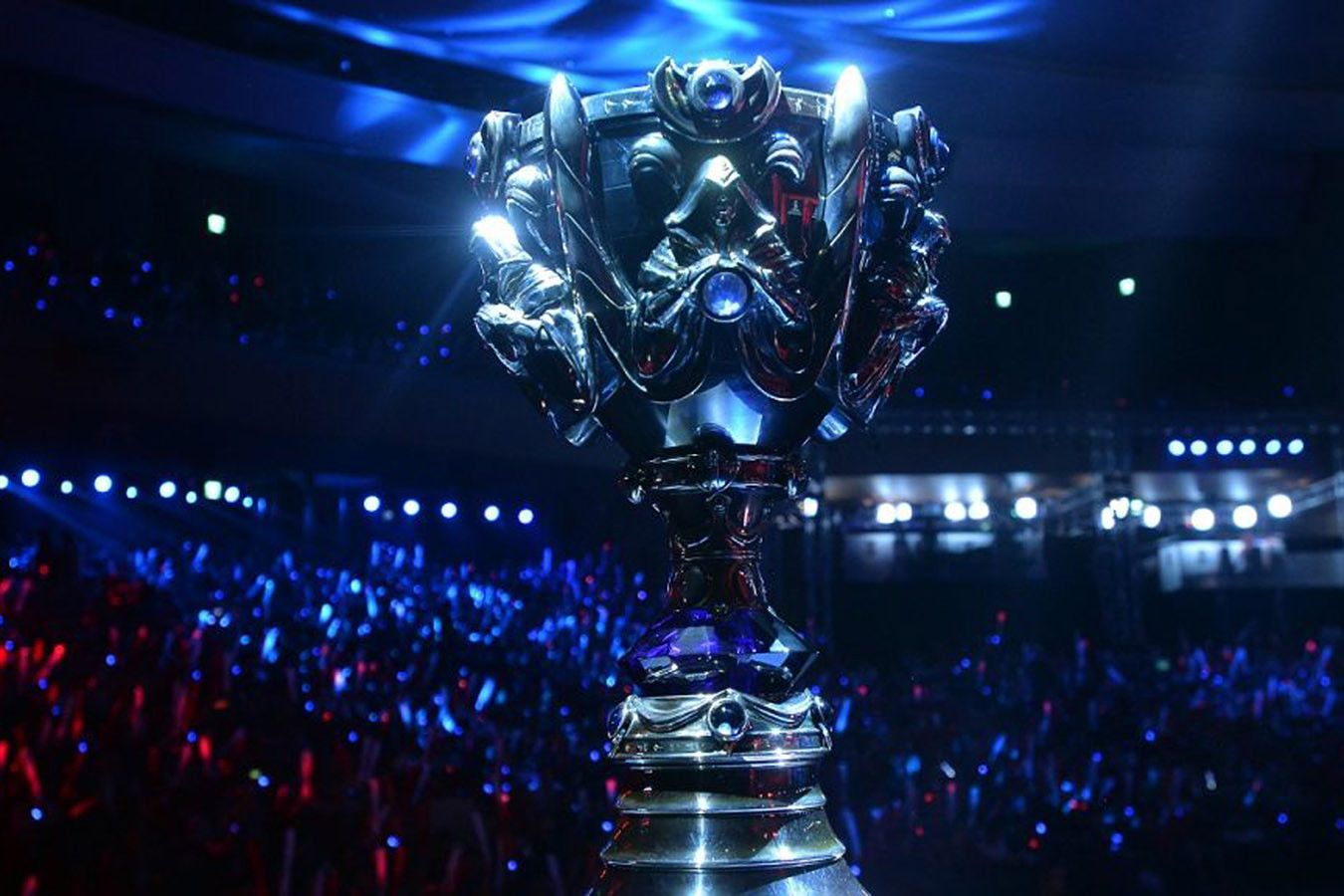 EDward Gaming стала чемпионом мира по League of Legends