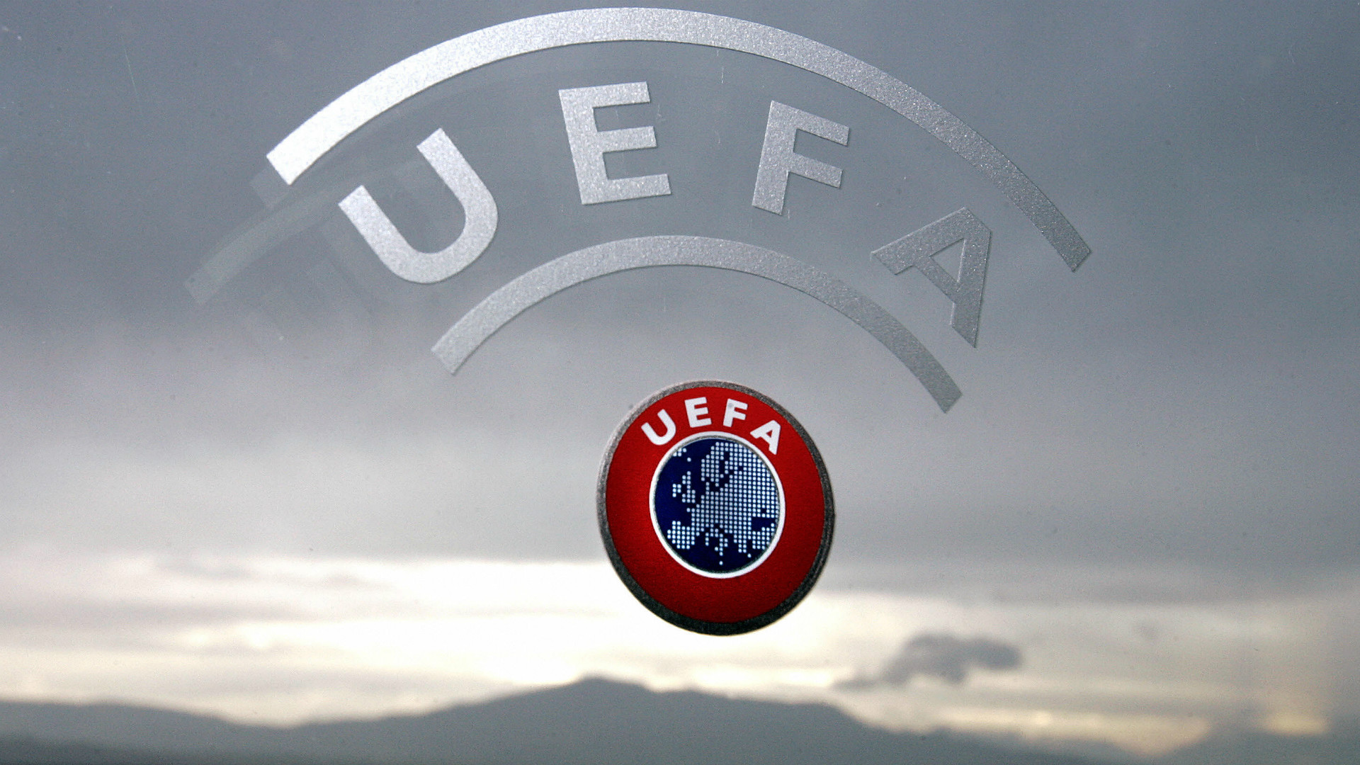 УЕФА принес извинения всем зрителям, пострадавшим перед финальным матчем Лиги чемпионов