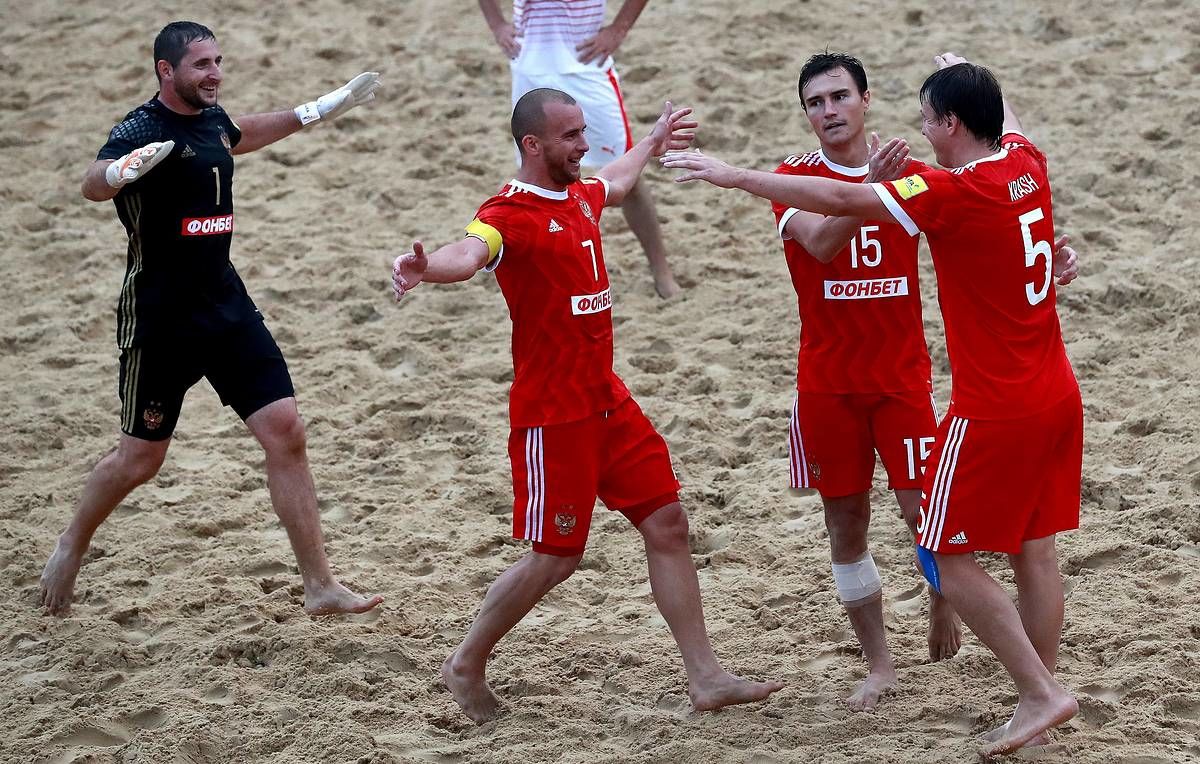 Сборная России стартовала с победы на ЧМ по пляжному футболу